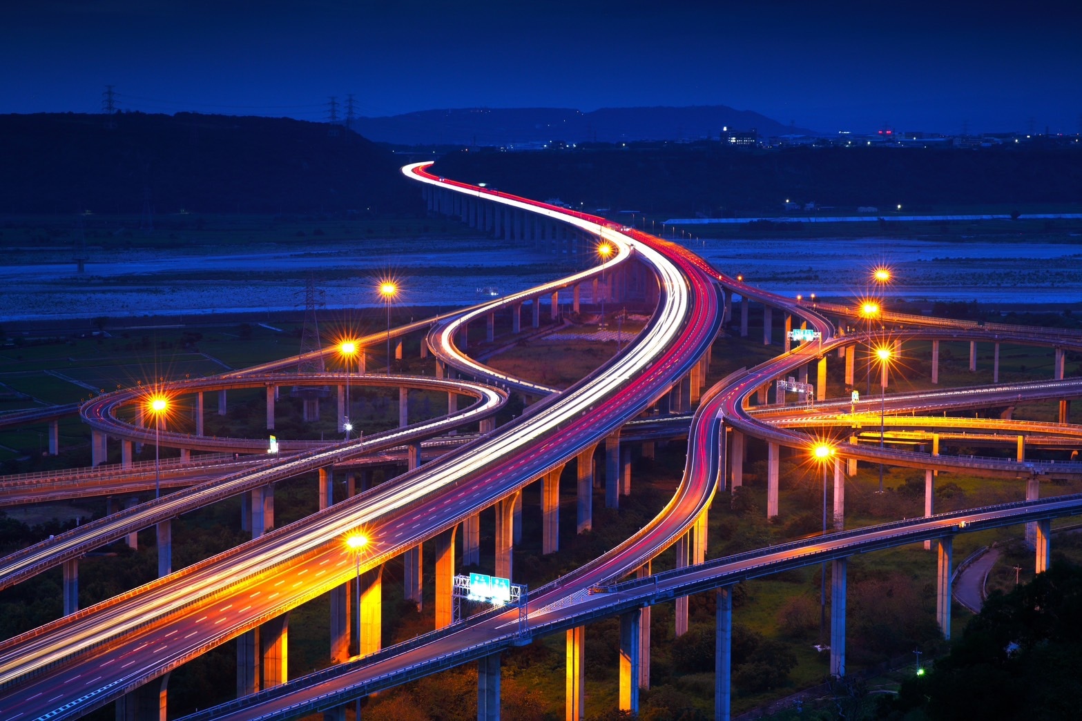 高速公路代圖.jpg 高速公路代圖.jpg